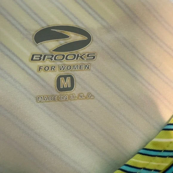 Brooks Green Stripe Running Tank Top Women’s size Medium - Picture 6 of 8